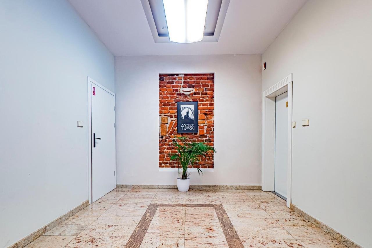 Prestige Apartment - Elegant & Quiet Stay 3 Rooms 90M2 - As Home Apartamenty Rynek 508 วรอตซวาฟ ภายนอก รูปภาพ