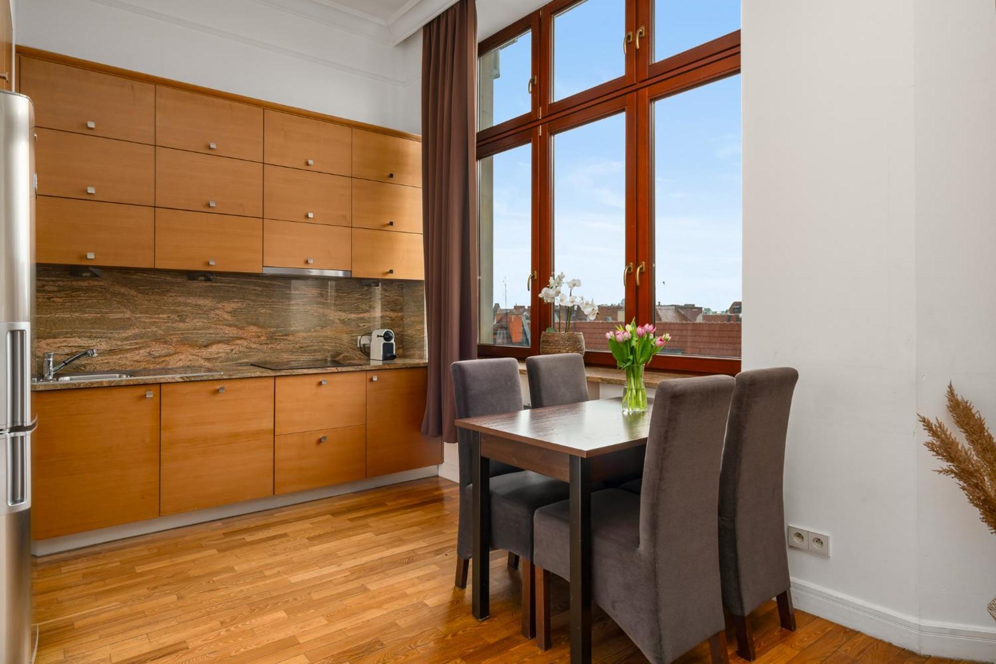 Prestige Apartment - Elegant & Quiet Stay 3 Rooms 90M2 - As Home Apartamenty Rynek 508 วรอตซวาฟ ภายนอก รูปภาพ